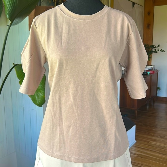 NWOT Puff Sleeve T-shirt - Picture 1 of 7